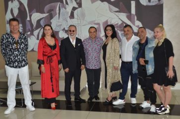 Murat Başaran İstanbul Ataşehir de verdiği seminerde ünlülere bilinçaltı kodlaması yaptı