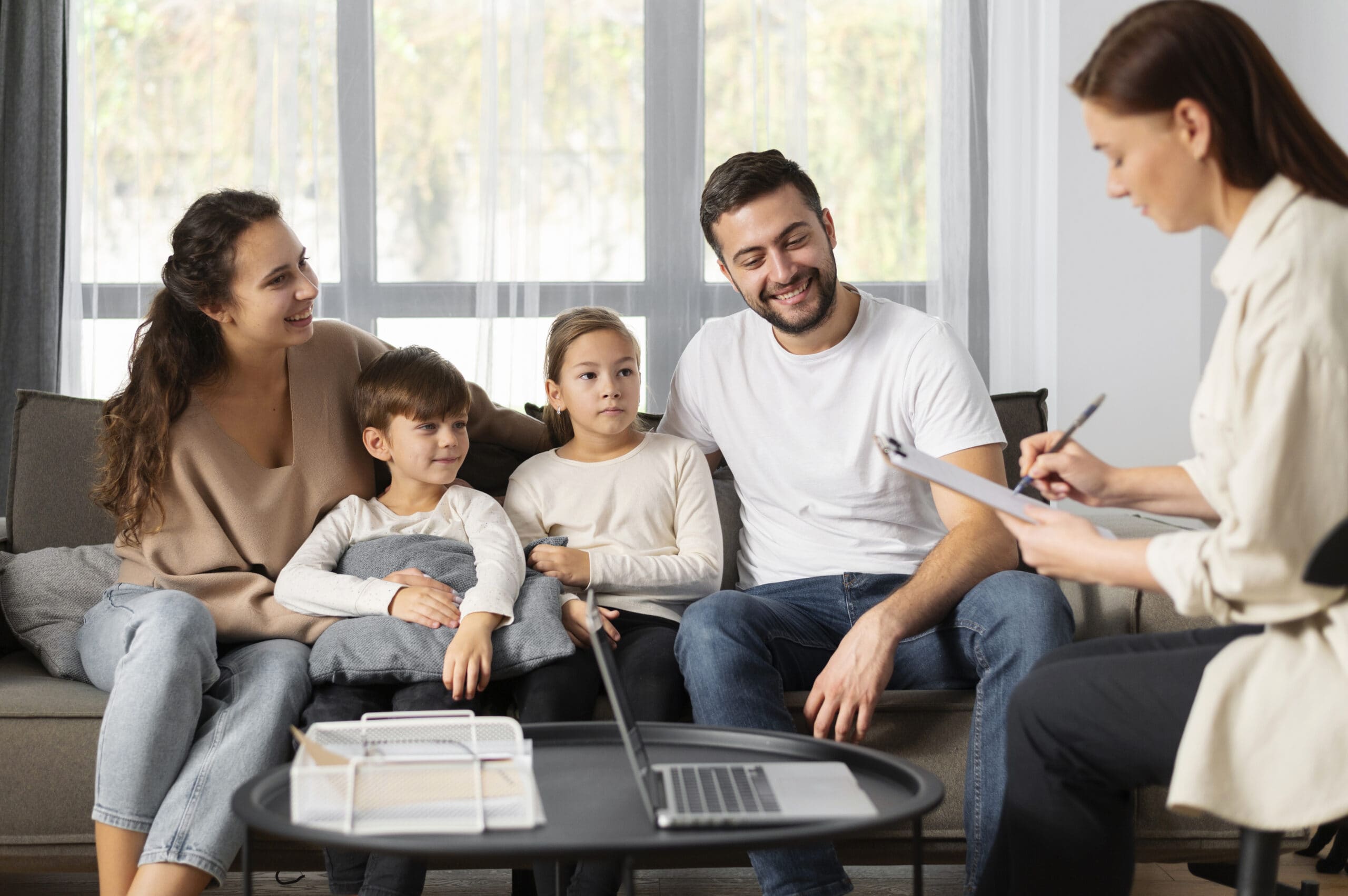 Mersin’de Aile Terapisi: Aile Bütünlüğünü Yeniden Sağlamanın Yolları