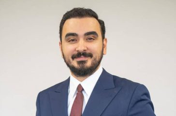 Berkay Tulpar’dan Merak Edilen Soruya Yanıt: “Yaz Aylarında Saç Ekimi Yapılır mı?”